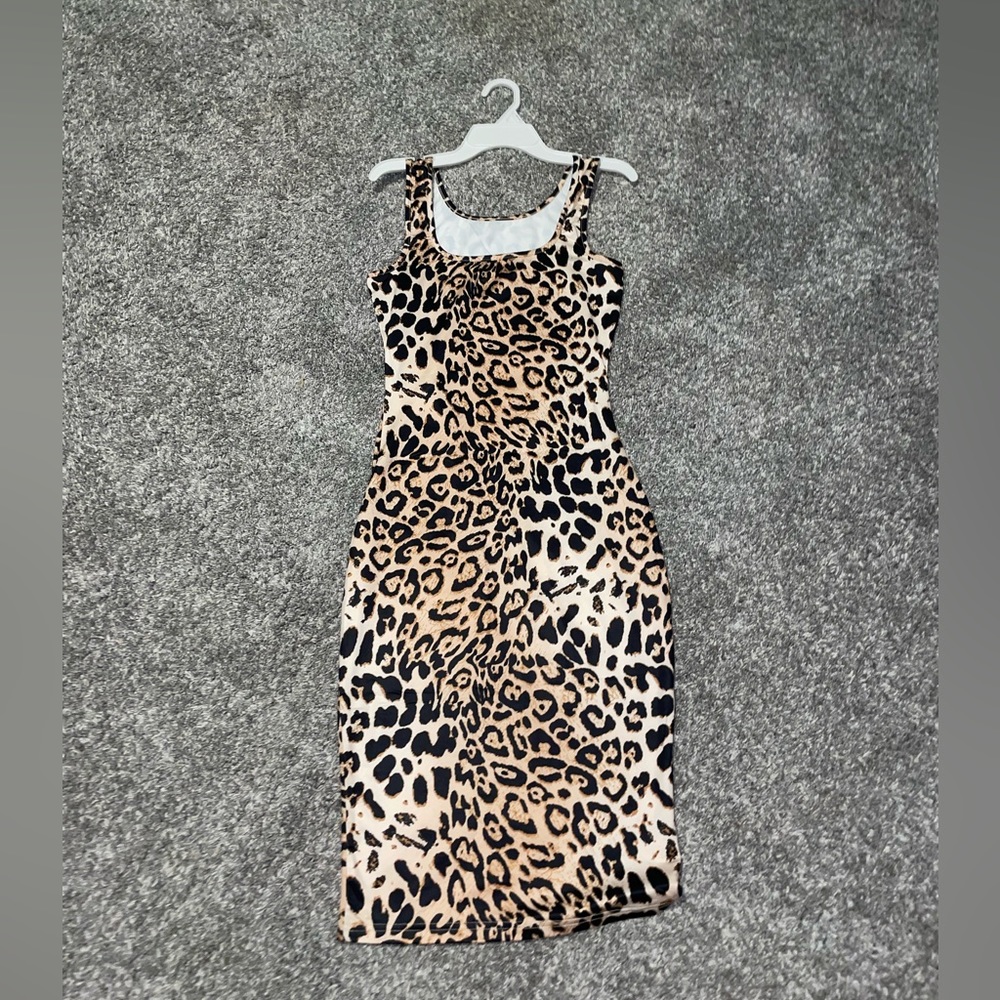 CHEETAH PRINT DRESS FROM AMAZON SIZE SMALL WORN ONCE